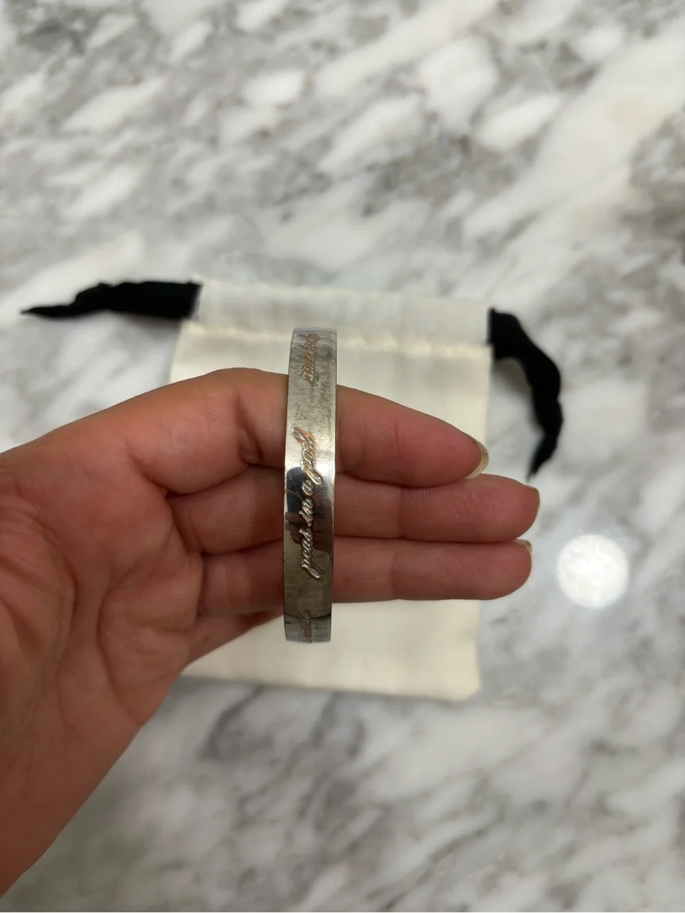 kate spade silver-tone bangle bracelet - Picture 3 of 5